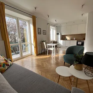  Apartament Charming In Old Mokotów